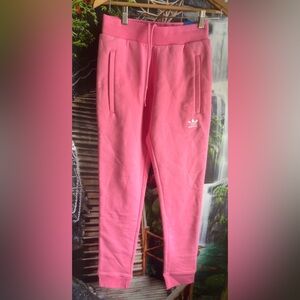 Adidas jogger adicolor size XS men  slim fit tapered leg .
